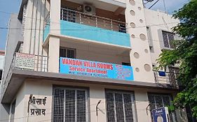 Vandana Apartment 2*